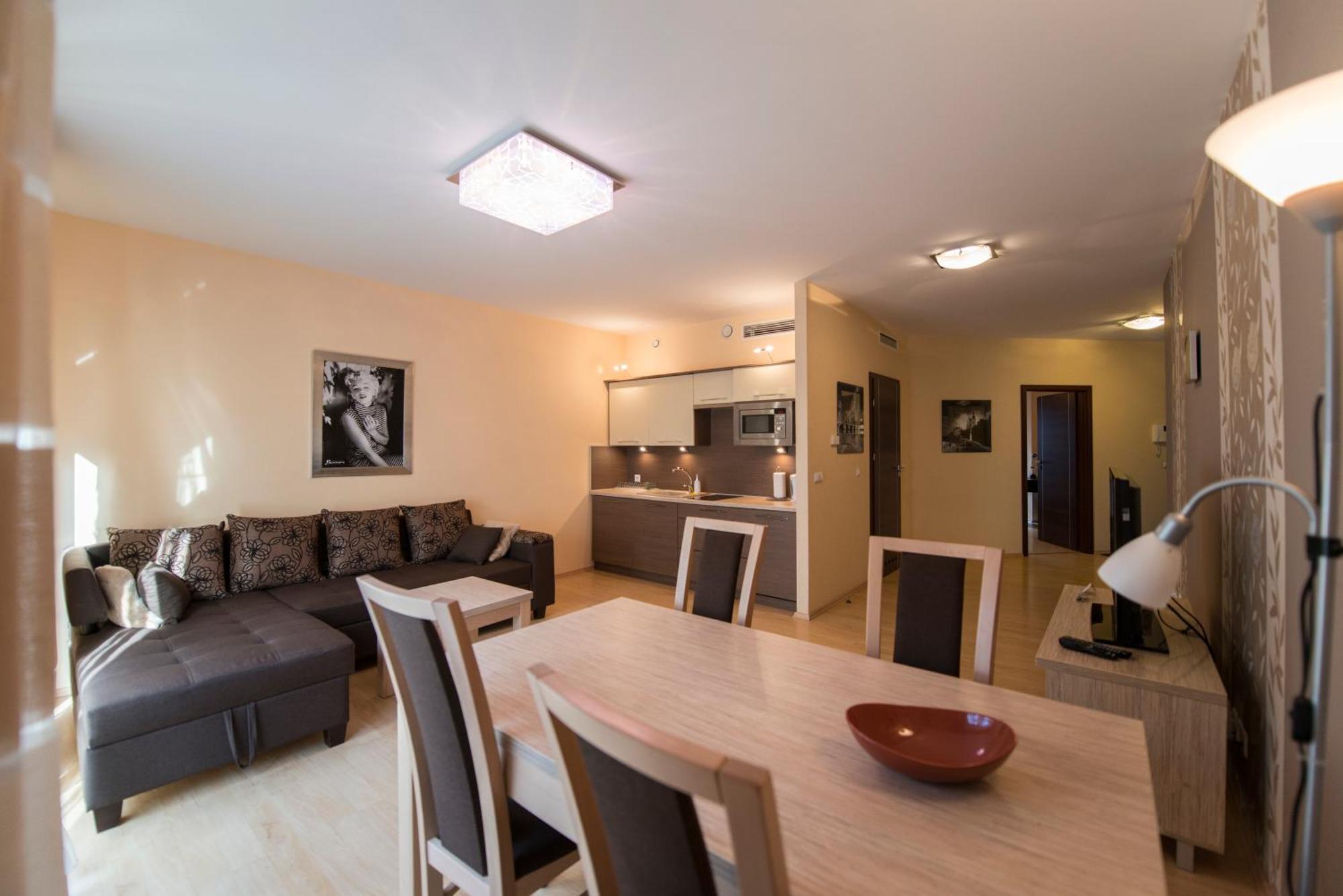 Just Apartments Вроцлав Екстериор снимка